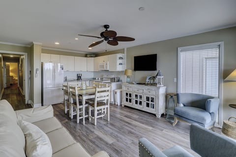 Ocean Dunes 210 - Living Area