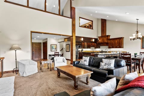 Fairway Village 2919_28