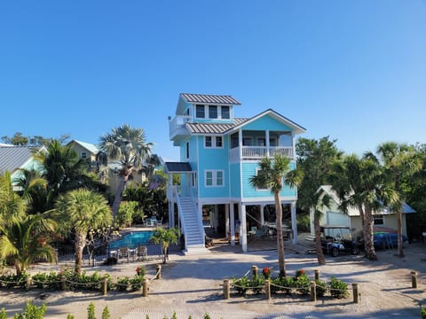 Welcome to Ka Hale Kai
