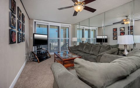 Phoenix I 1012, Orange Beach, Alabama, beach front, 2 bedroom condominium on the 1st floor