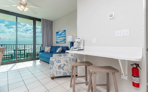 Phoenix All Suites West Hotel 102, Gulf Shores, Alabama, beach front, 1 bedroom wheelchair accessible suite on the 1st floor