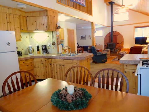 Spacious living area off the kitchen. Dish Network TV.