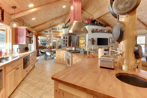 Veiw from Kitchen to fireplace in Living area