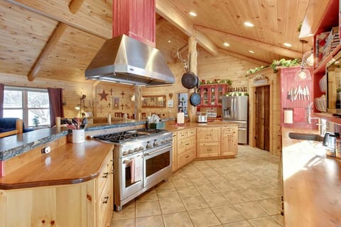 48" range with 2 ovens