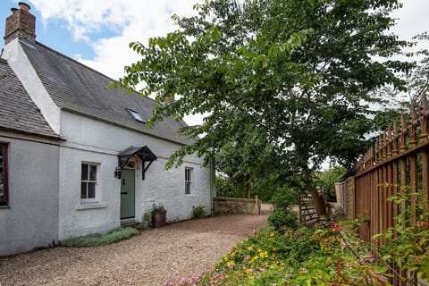 Front of Greenloaning Cottage