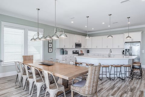2nd Floor Dining Area 