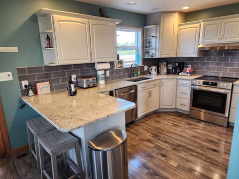 Kitchen (new appliances August 2023)