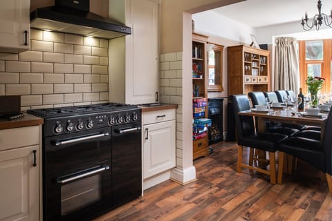Cook and have fun whilst cooking together in the well appointed kitchen
