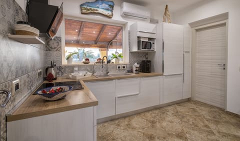 ClickSardegna Alghero Mediterranea per 10 persone con piscina uso esclusivo