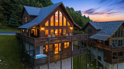 Start Your Rustic Mountain Cabin Adventure At Lookout Lodge