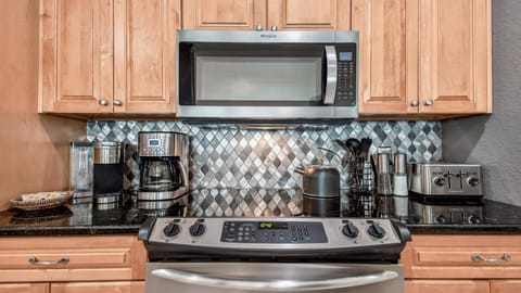 With a Teapot, a Keurig & drip coffee maker, we've got your morning covered.