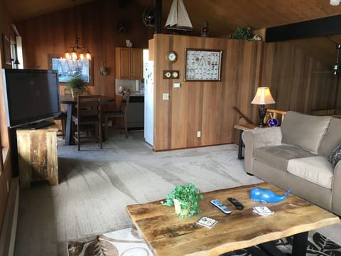 Living room with plenty of space to enjoy or relax