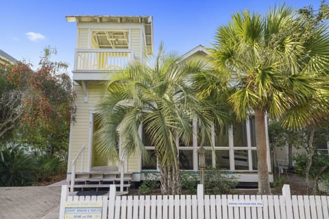 WELCOME TO DREAM COME TRUE IN SEASIDE, FLORIDA!