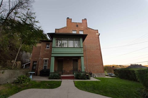 Private parking in driveway.