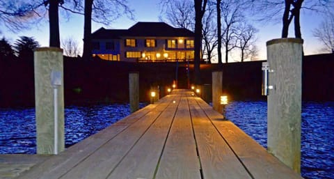 Waterfront 5+ bedroom home on the Miles River!