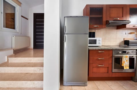 Villa Azura Sunrise by Ezoria Villas (8385)