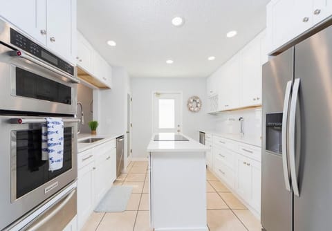 Newly Remodeled Gourmet Kitchen