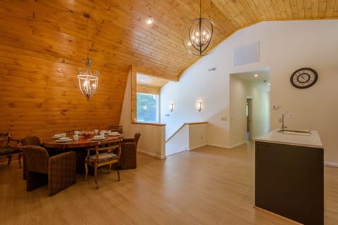 Red Barn at Tiffany's Estate Kitchen & Dining Areas