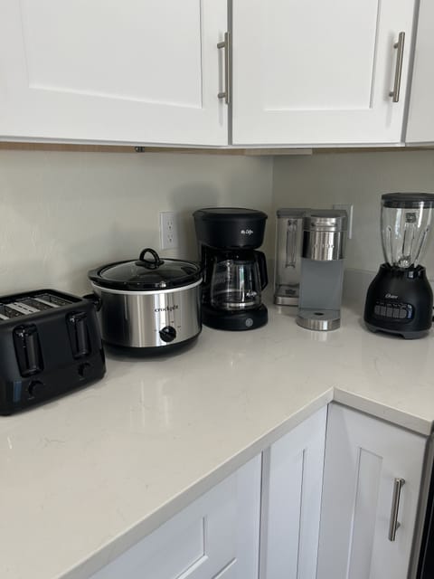 Keurig machine, coffee pot, blender, toaster and crock pot 