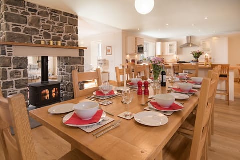 Mill Dowrie - dining table