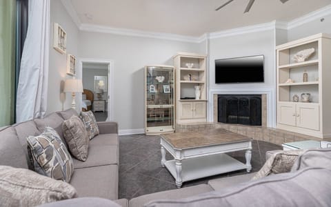 Phoenix I 1152, Orange Beach, Alabama, beach front, 3 bedroom, top floor penthouse condominium with extra-large floor plan