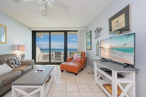 Island Winds East 209 Gulf Shores, Alabama, beach front, 2 bedroom condominium on the 2nd floor