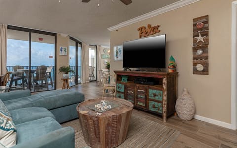 Phoenix East 705, Orange Beach, Alabama, beach front, 1 bedroom condominium on the 7th floor