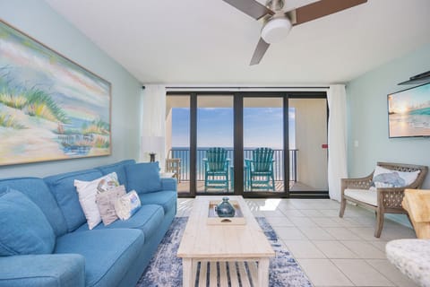 Island Winds West 776 Gulf Shores, Alabama, beach front, 1 bedroom condominium on the 7th floor