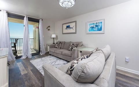Phoenix I 1053, Orange Beach, Alabama, beach front, 2 bedroom condominium on the 5th floor