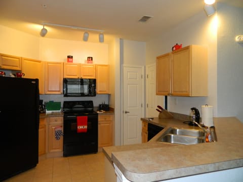 Kitchen with coffee bar -not shown