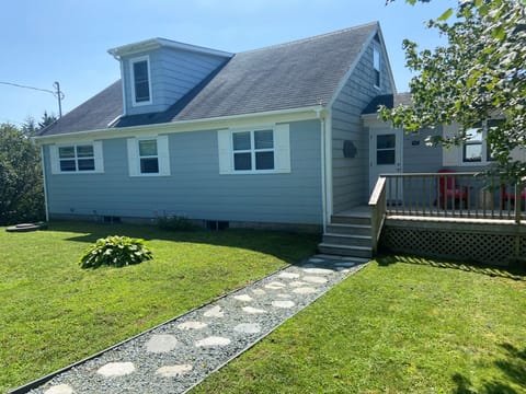 Beach House - road side