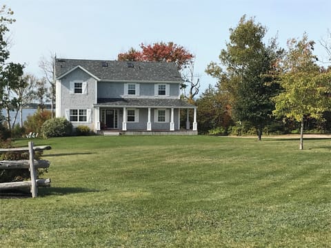 Arriving at Northern Lantern Vacation Home