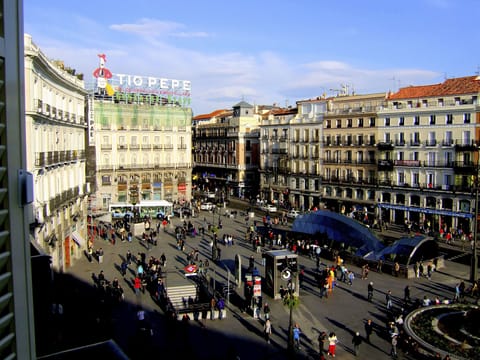 Puerta del Sol- 180 meters from the flat