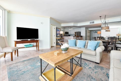 Silver Shells St. Maarten 1107 - Open Living Area