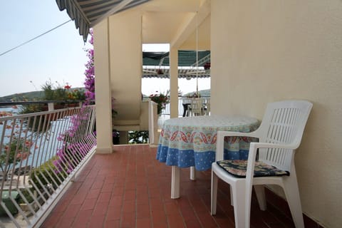 Terrace 2