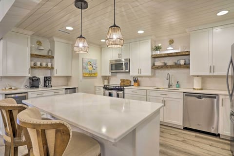 Kitchen | Stainless Steel Appliances | Keurig Coffee Maker