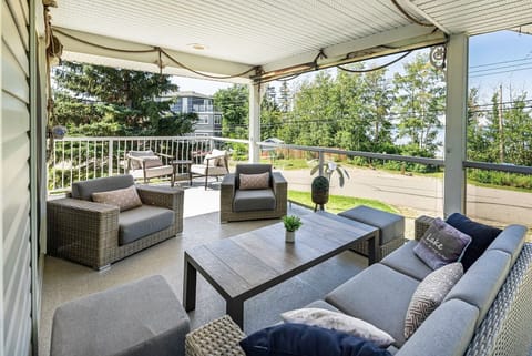 Front deck, spectacular lake view. Covered and Comfy - NEW furniture