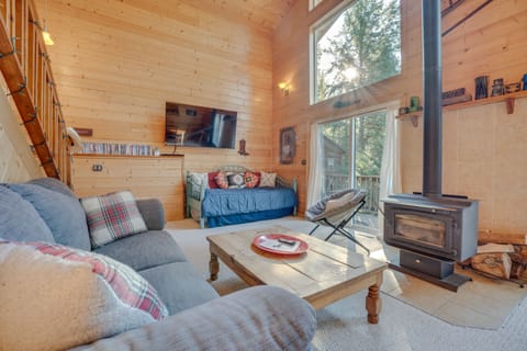 Leavenworth Vacation Rental | 2BR | 2BA | Stairs Required | 1,200 Sq Ft