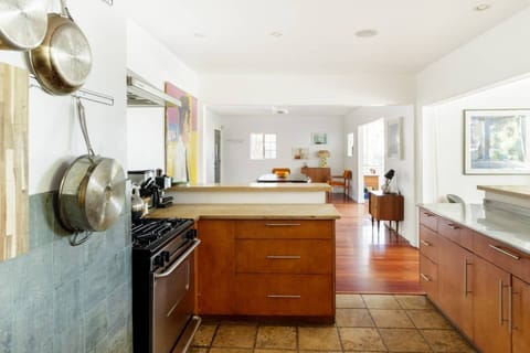 Easy flow from dining room to kitchen.