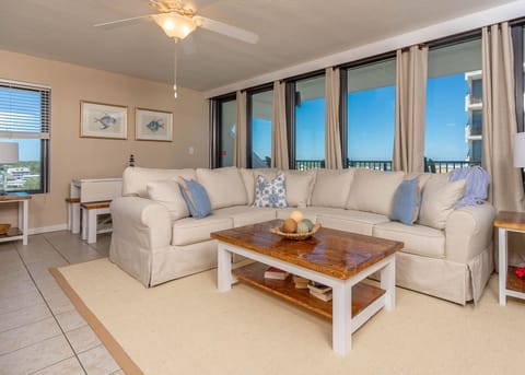 Island Winds West 670 Gulf Shores, Alabama, beach view, 3 bedroom condominium