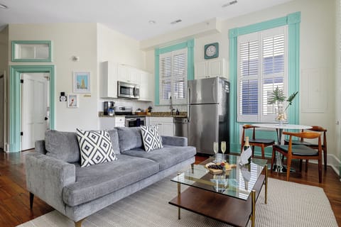 Cocktail Club | 4 Redesigned Suites