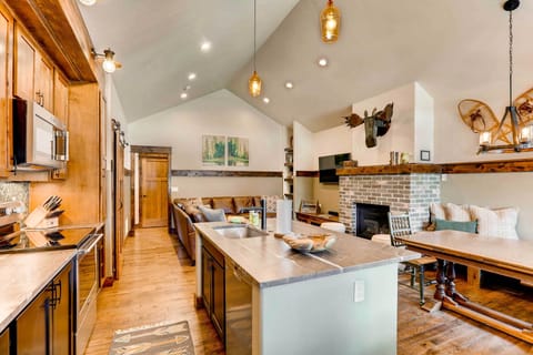 Fully Equipped Kitchen | Cooking Basics