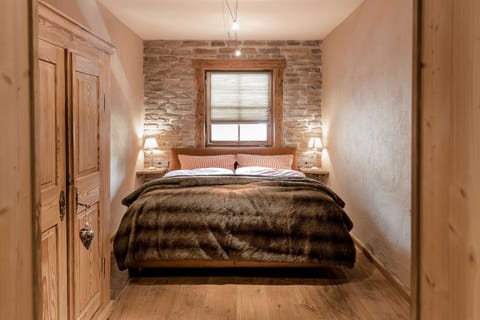 (8) Vier-Raum-Ferienwohnung 85qm, 2 Bäder, 3 Schlafzimmer, Küche und Balkon Apartment in Salzburgerland