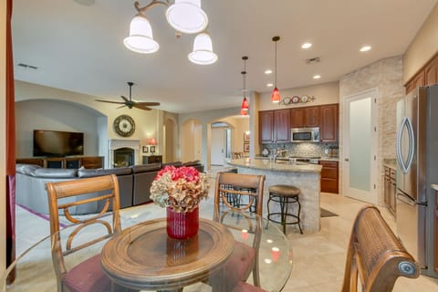 Breakfast nook looking into kitchen