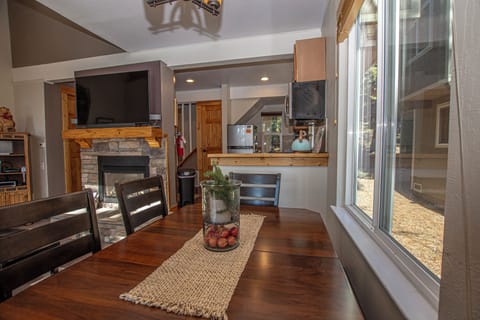 Dollar Hill II 61 - Dining Area and Kitchen