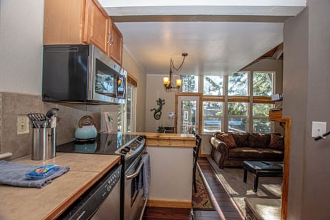 Dollar Hill II 61 - Kitchen Stove