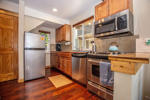 Dollar Hill II 61 - Kitchen