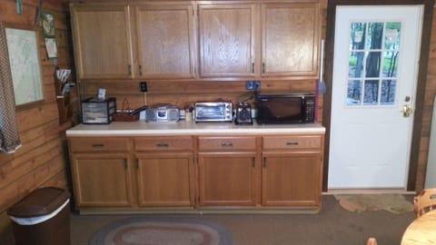 Kitchen counterspace