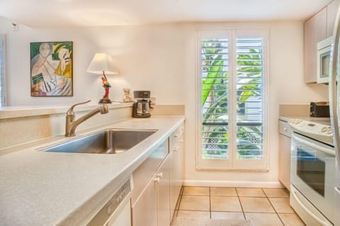 CaptivaShores2AKit_0001