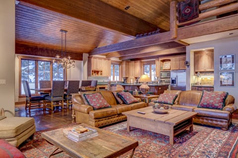 7650-sterling-drive-living-room-3